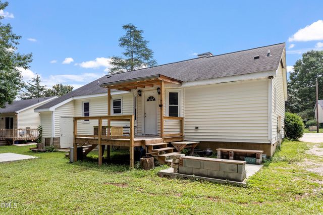 5809 Iris Lake Court, Raleigh, NC 27604