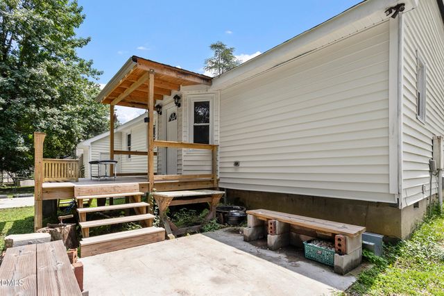 5809 Iris Lake Court, Raleigh, NC 27604