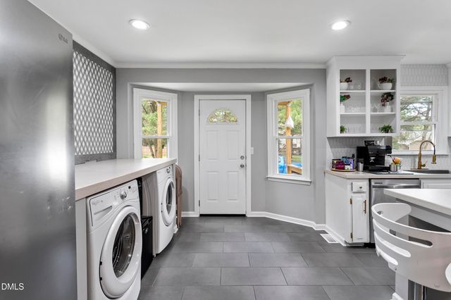 5809 Iris Lake Court, Raleigh, NC 27604