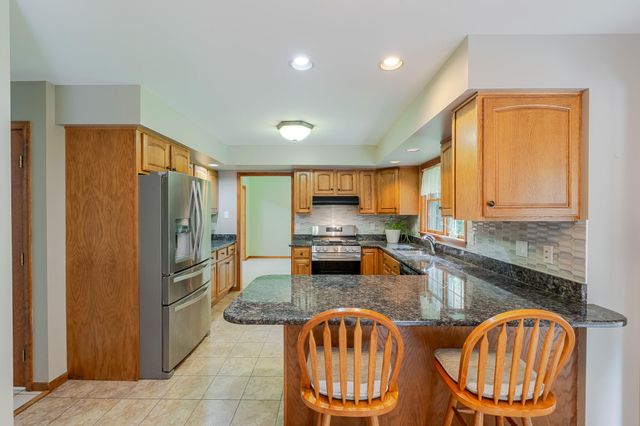 300 Sandpiper Drive, Chesterton, IN 46304