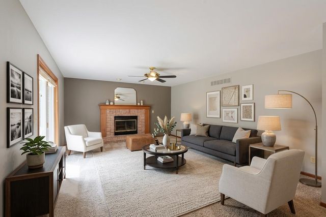 300 Sandpiper Drive, Chesterton, IN 46304