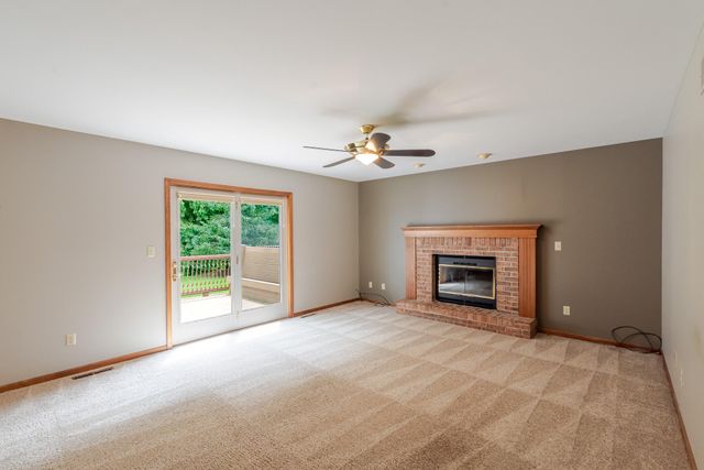 300 Sandpiper Drive, Chesterton, IN 46304
