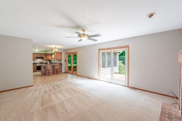 300 Sandpiper Drive, Chesterton, IN 46304