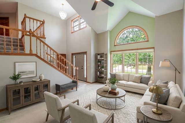 300 Sandpiper Drive, Chesterton, IN 46304