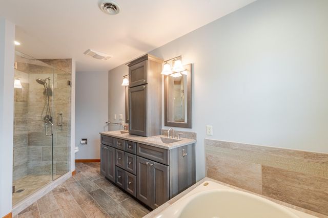 300 Sandpiper Drive, Chesterton, IN 46304