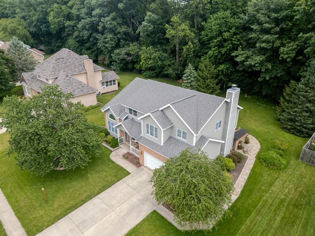 300 Sandpiper Drive, Chesterton, IN 46304