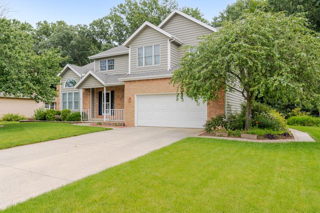 300 Sandpiper Drive, Chesterton, IN 46304