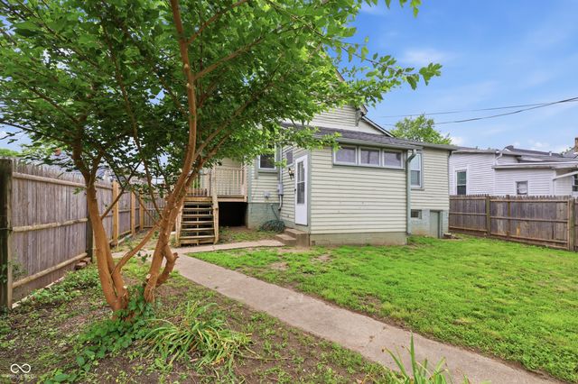404 W Franklin Street, Shelbyville, IN 46176