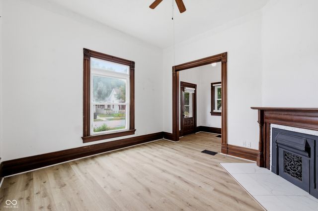 404 W Franklin Street, Shelbyville, IN 46176