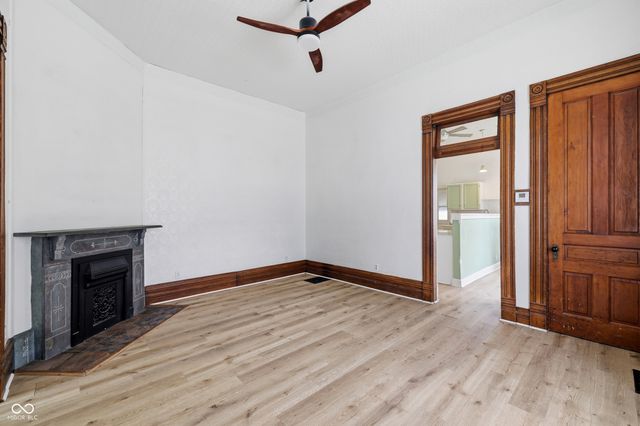 404 W Franklin Street, Shelbyville, IN 46176