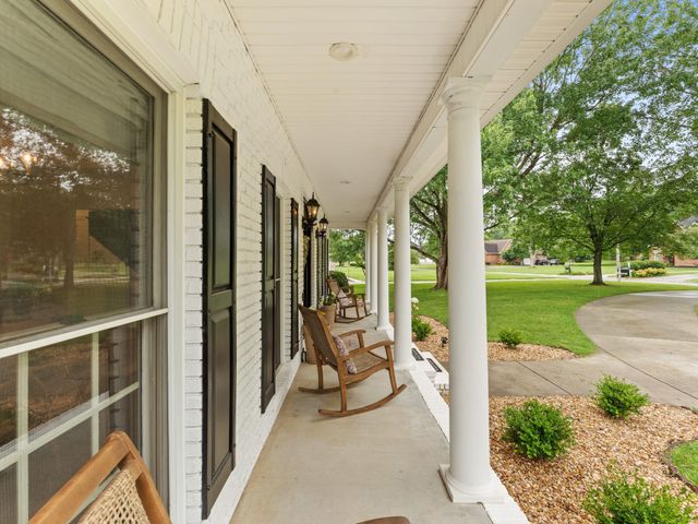 106 Fairways Blvd, N, Tullahoma, TN 37388
