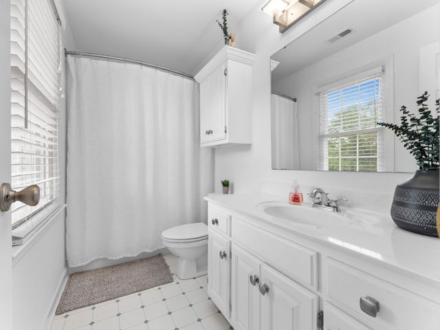 106 Fairways Blvd, N, Tullahoma, TN 37388