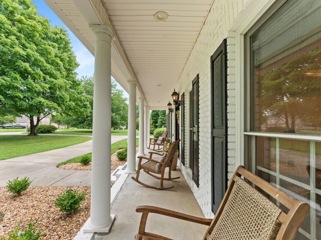 106 Fairways Blvd, N, Tullahoma, TN 37388