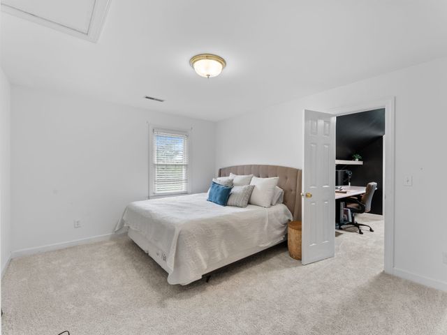 106 Fairways Blvd, N, Tullahoma, TN 37388