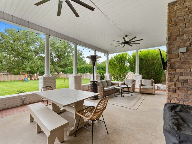 106 Fairways Blvd, N, Tullahoma, TN 37388