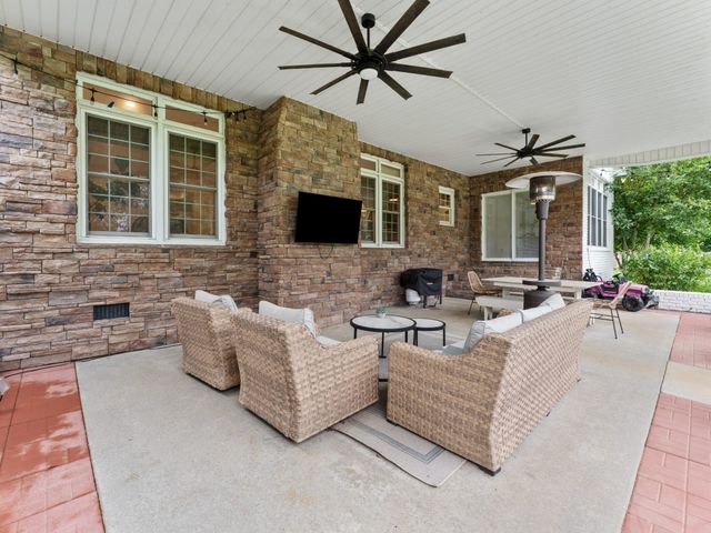106 Fairways Blvd, N, Tullahoma, TN 37388