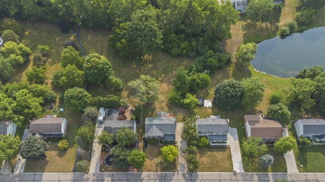 36233 Fredericksburg Road, Farmington Hills, MI 48331