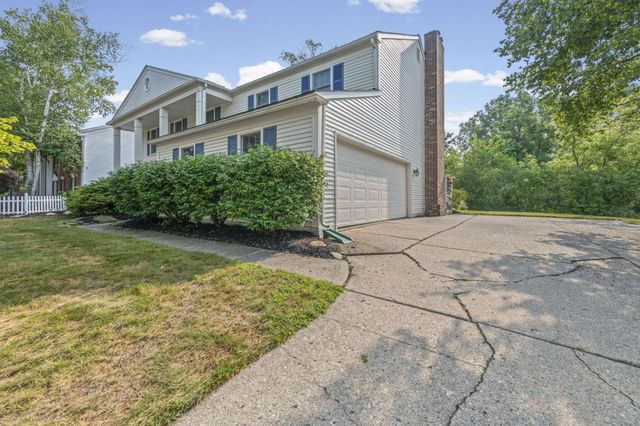 36233 Fredericksburg Road, Farmington Hills, MI 48331