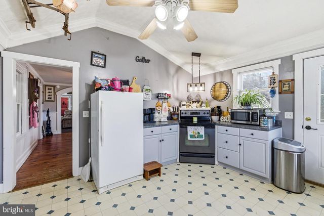 214 CHAPEL RD, Stanley, VA 22851