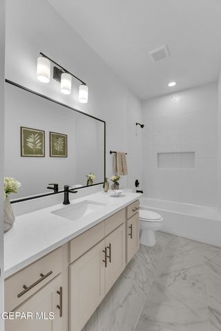 12853 Kingsbury Avenue, El Paso, TX 79928