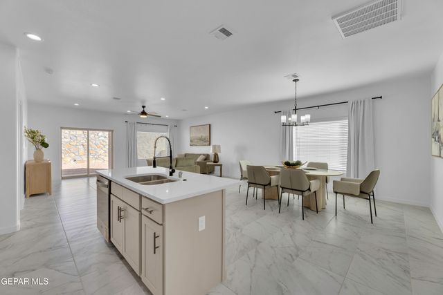 12853 Kingsbury Avenue, El Paso, TX 79928