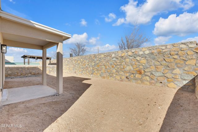 12853 Kingsbury Avenue, El Paso, TX 79928