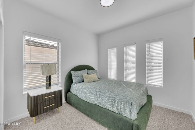 12853 Kingsbury Avenue, El Paso, TX 79928
