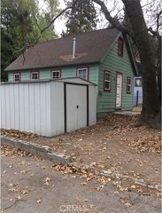 369 Log Lane, Crestline, CA 92325