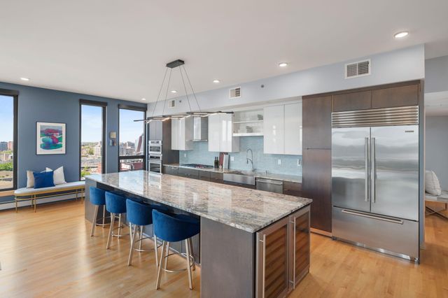 1240 S 2nd Street 1201, Minneapolis, MN 55415