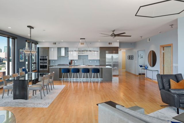 1240 S 2nd Street 1201, Minneapolis, MN 55415