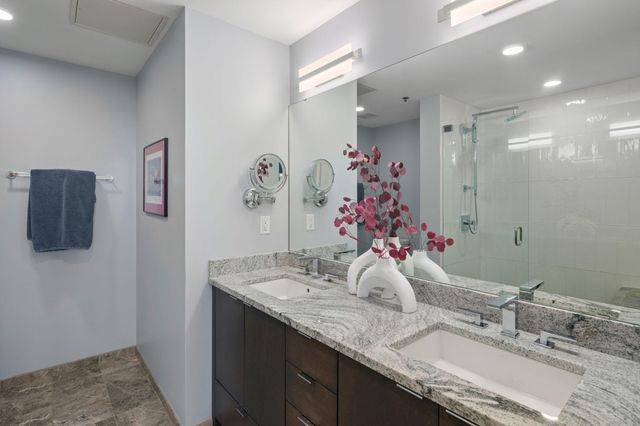 1240 S 2nd Street 1201, Minneapolis, MN 55415