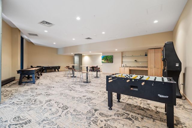 1240 S 2nd Street 1201, Minneapolis, MN 55415