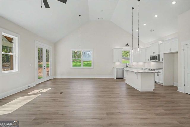 110 Doris Path, Dallas, GA 30157