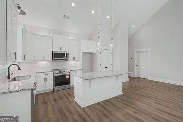 110 Doris Path, Dallas, GA 30157