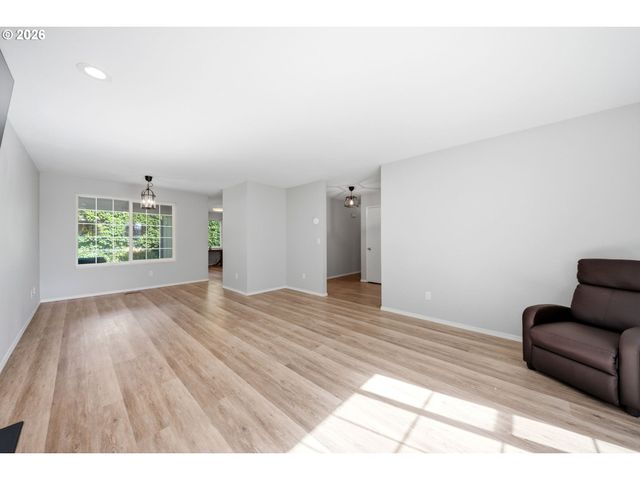 7613 Nw ANDERSON Ave, Vancouver, WA 98665