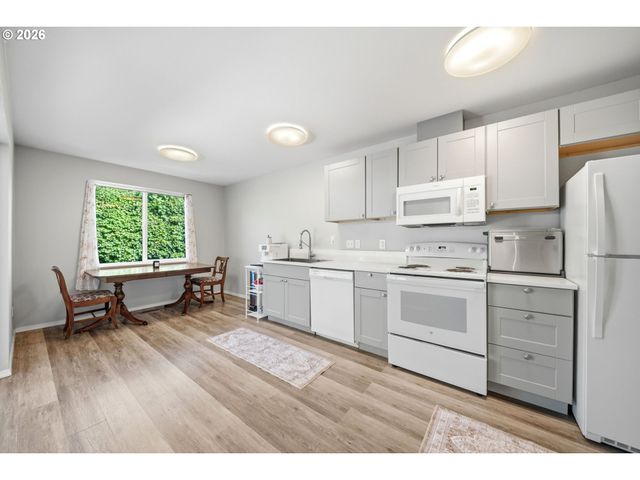 7613 Nw ANDERSON Ave, Vancouver, WA 98665
