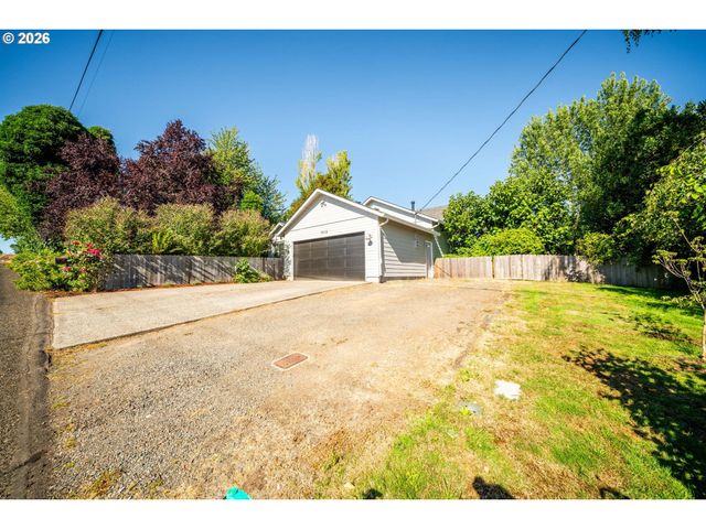 7613 Nw ANDERSON Ave, Vancouver, WA 98665