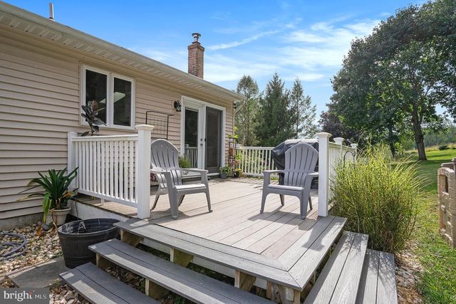 14 ESSIG, Fleetwood, PA 19522
