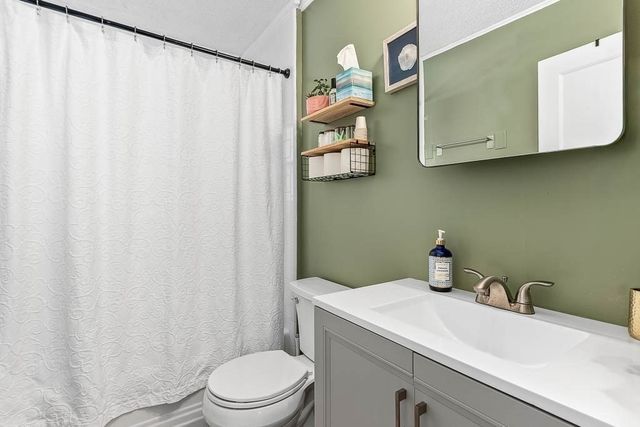 375 Union St, Millis, MA 02054