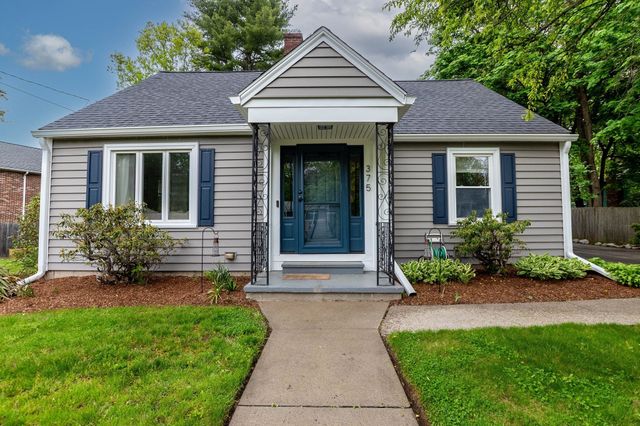375 Union St, Millis, MA 02054