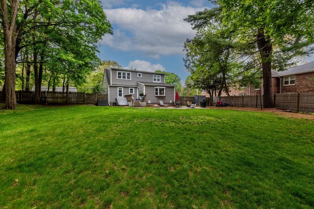 375 Union St, Millis, MA 02054