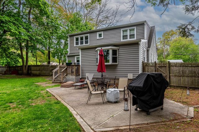 375 Union St, Millis, MA 02054