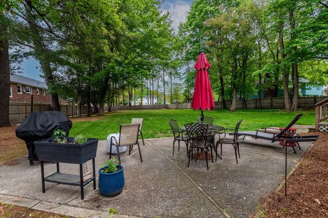 375 Union St, Millis, MA 02054