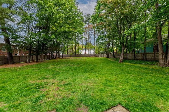 375 Union St, Millis, MA 02054