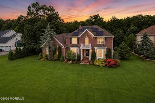 8 Sunshine Way, Jackson, NJ 08527