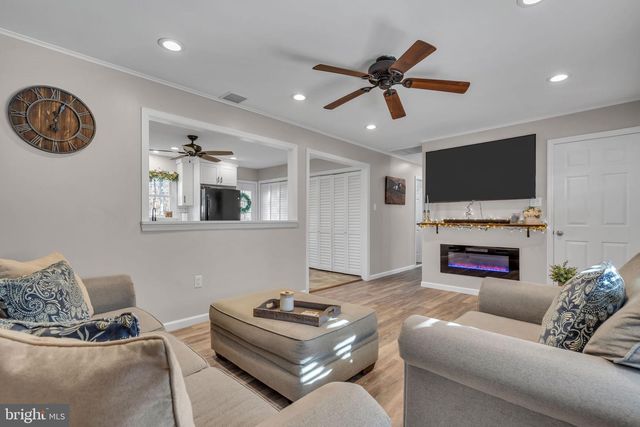 116 POLLY POD RD, West Creek, NJ 08092