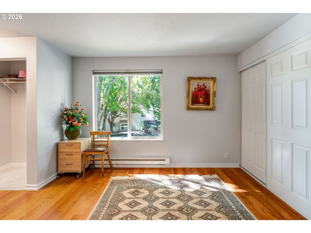 10137 Sw TRAPPER Ter, Beaverton, OR 97008