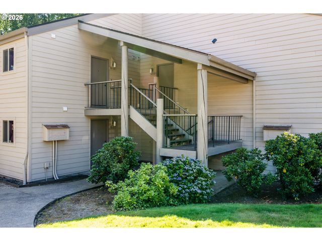 10137 Sw TRAPPER Ter, Beaverton, OR 97008