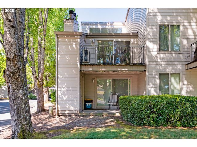10137 Sw TRAPPER Ter, Beaverton, OR 97008