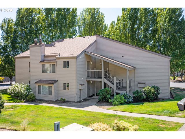 10137 Sw TRAPPER Ter, Beaverton, OR 97008